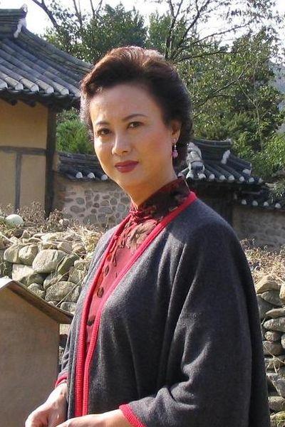 演员柏寒（演员柏寒的全部照片）