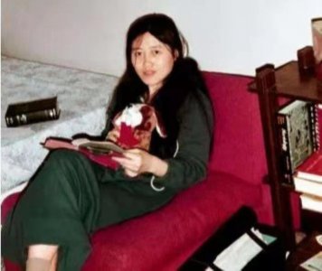 ​1997年，王小波痛苦离世，几个月后与他相爱20年的李银河梅开二度