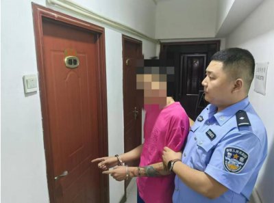 ​男子深夜盗窃手机后，竟开直播给自己刷礼物？网友：智商该充值了_ZAKER新闻