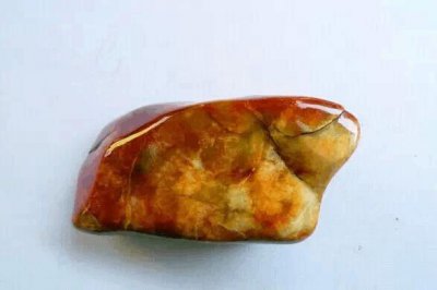 ​最全的玉石原石照片 下次看到不要又分不清！ 藏友必看（多图）