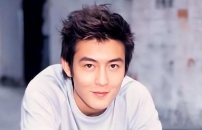 ​年轻时个个帅气，步入中年后变大叔，这些男星也难逃容貌变化