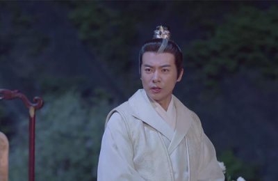 ​《寻秦记》中于波饰演巨鹿侯，曾经的童博成反派，观众却恨不起来