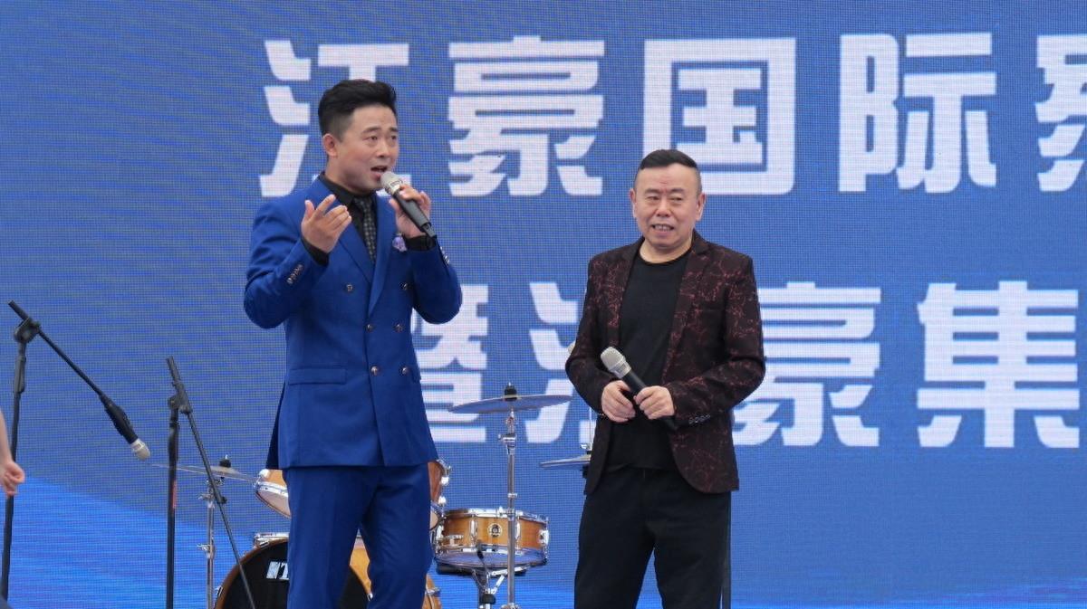 16张潘长江图片