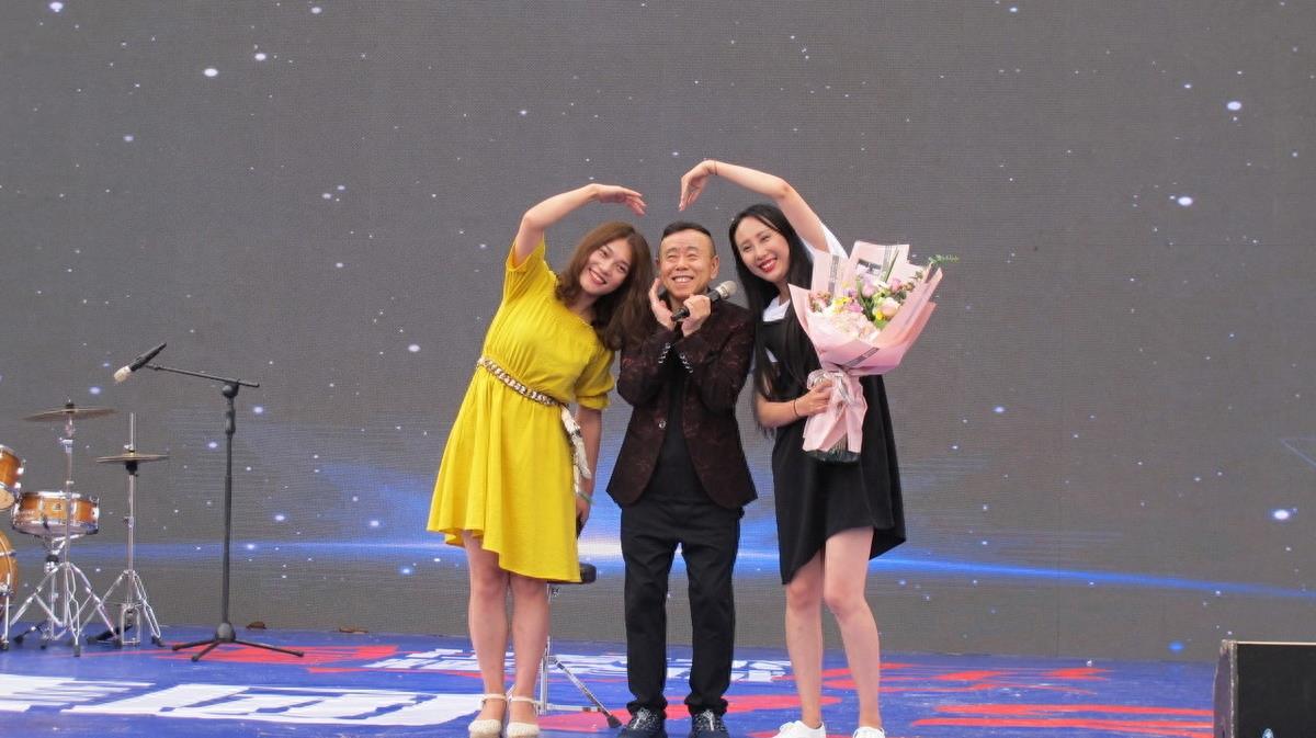 16张潘长江图片