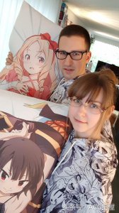 ​Melonpan 重新定义死宅，瑞士死宅开始晒自己 COSER 老婆