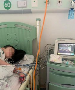 ​南昌男童从幼儿园二楼闲置教室跌落，对父母说“被推下”，教育局：监控损坏，