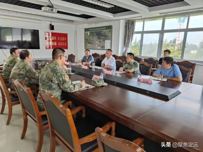 ​邹军率队走访慰问驻定部队官兵