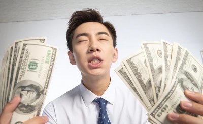 ​“中产阶级”标准线公布：全中国仅有3300万户，仅3种家庭达标
