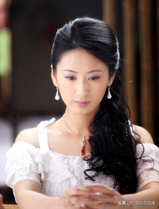 影视女演员郭珍霓最美的10张照片欣赏，演技颜值实力派