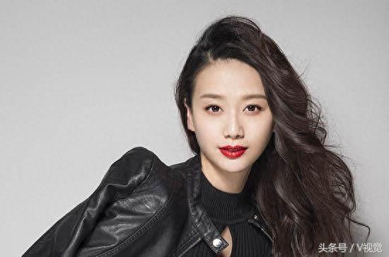 请大家熟悉一下《青春警事》中的这十二位女演员