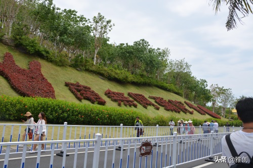 《三亚南海观音》，指南山寺前的海中塑108米高之海上观音圣像