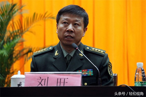 “神九”飞天是哪几位宇航员，你还记得吗？