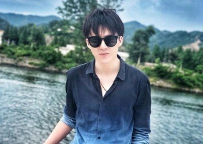 ​同样是一夜爆红，而王北车却已经没落，网友表示：就是自作自受