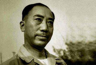 ​为何许多国军将领到台湾后穷困潦倒！不是老蒋抠，是他们军衔太低