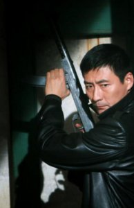 ​“我赌你的枪里，没有子弹”究竟是谁在赌？《猎鹰1949》将在东方影视频道播出