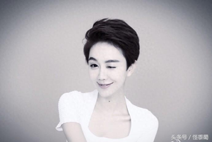 她是宋丹丹的干女儿，能上得厅堂，下得厨房，更被圈里人戏称二胖