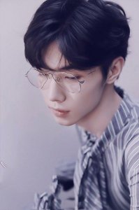 ​宋继扬 壁纸 - 晓星尘，几番不期而遇，方能如期而至
