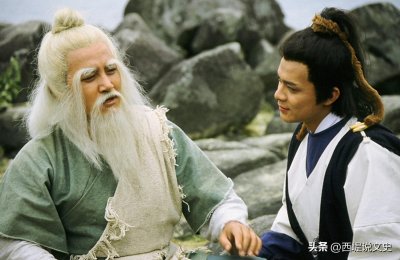 ​都会降龙十八掌，郭靖乔峰洪七公谁更强？乔峰一个设定无人可比