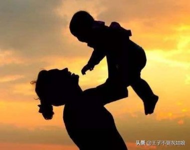​无儿无女的“接生婆”兰姑去世了，下葬那天，全镇的人都来了…