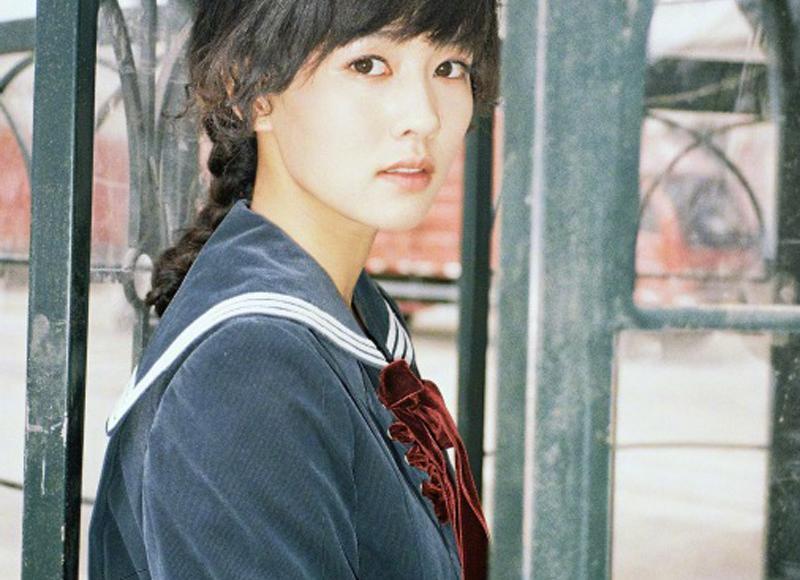 乡村爱情王小蒙（王小蒙扎围裙玩手机）