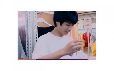 ​向喜欢的女生表白了，她没同意也没拒绝，该怎么办？